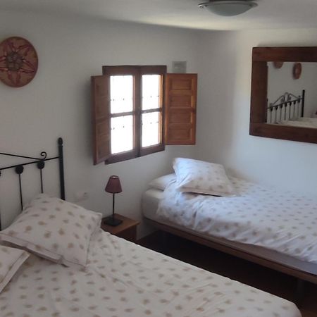 B&B Cortijo Loma Leon Cutar Exterior photo